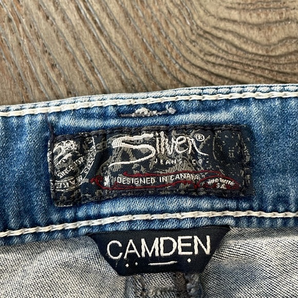 Silver Jeans - Picture 4 of 5